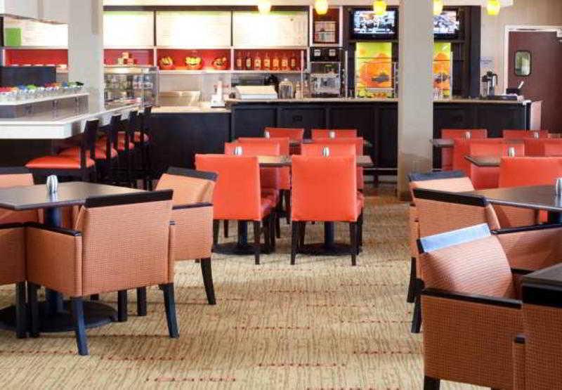 Courtyard By Marriott Norman Hotel Екстериор снимка