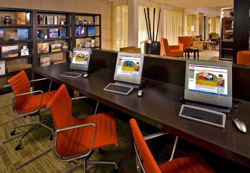 Courtyard By Marriott Norman Hotel Съоръжения снимка