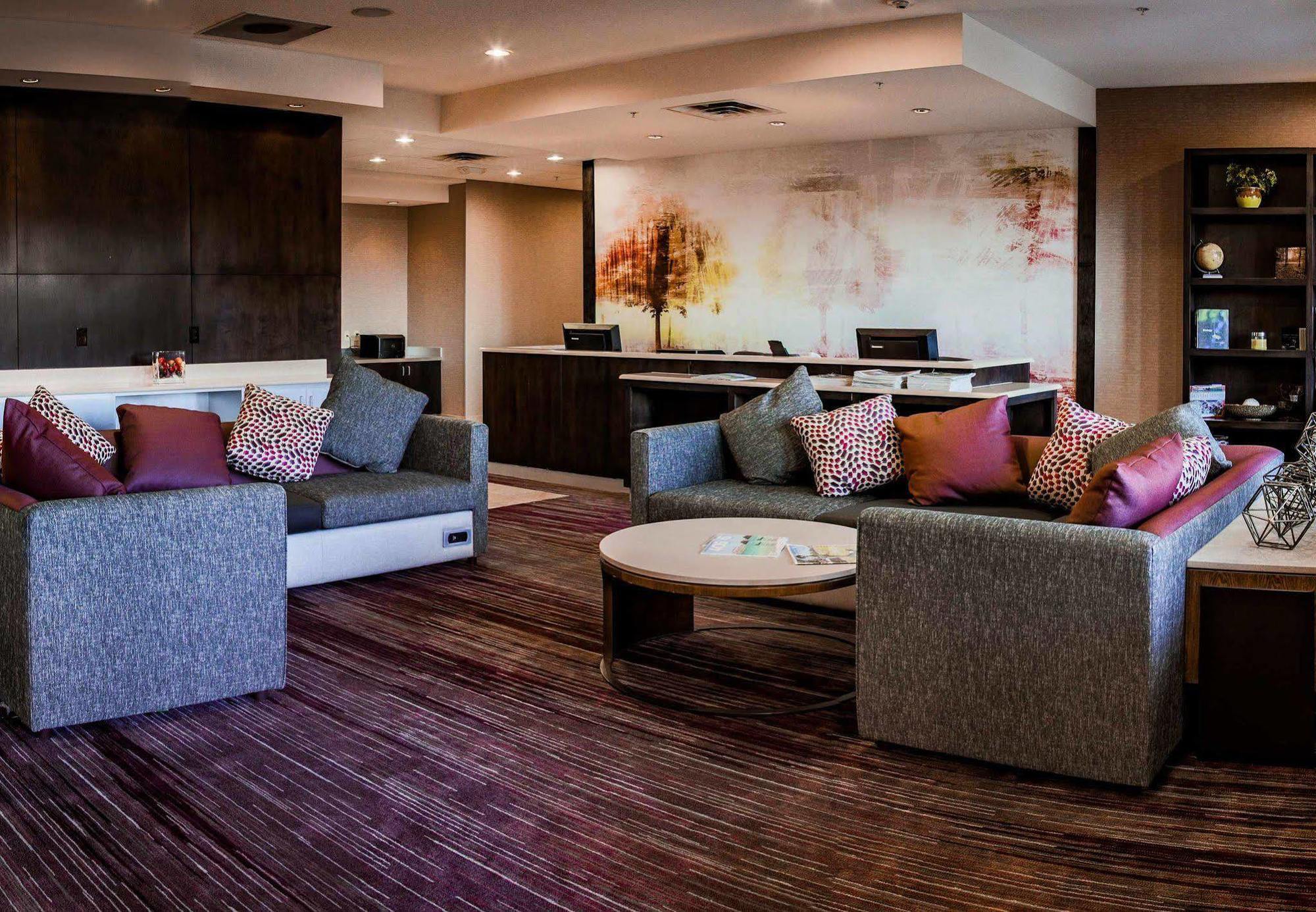 Courtyard By Marriott Norman Hotel Екстериор снимка