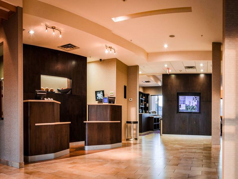 Courtyard By Marriott Norman Hotel Екстериор снимка